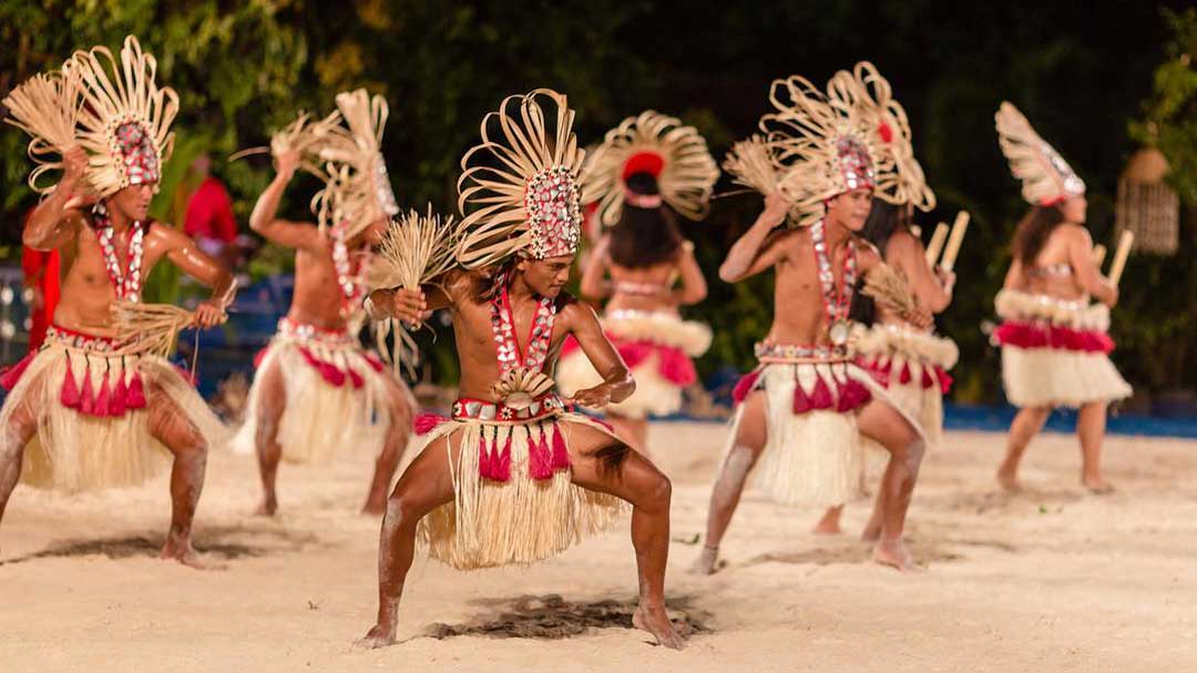 dancers in French Polynesia